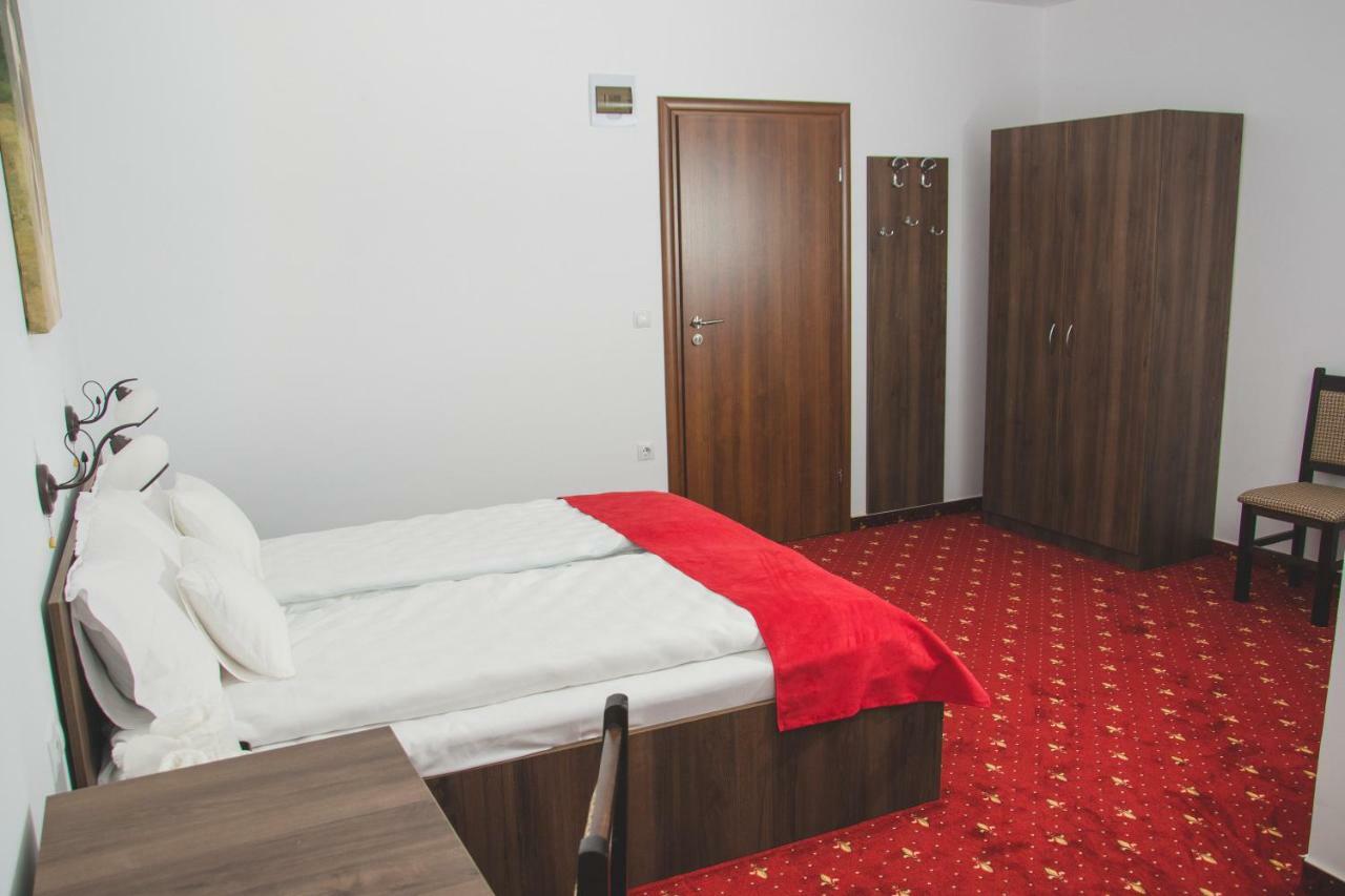 Pensiunea Iliada Sibiu Luaran gambar