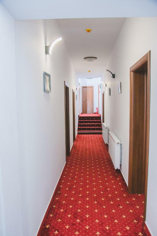 Pensiunea Iliada Sibiu Luaran gambar